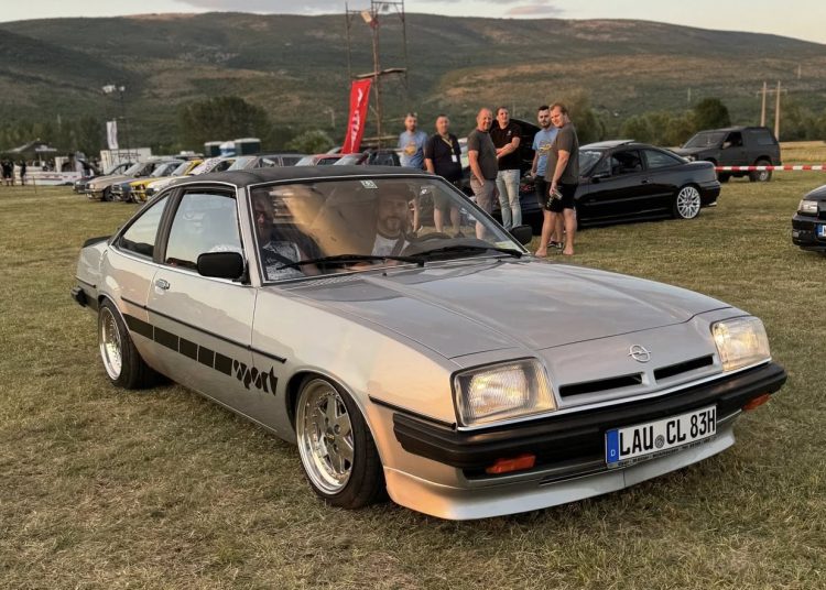 Foto: Opel oldschool club Hercegovina