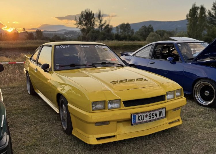 Foto: Opel oldschool club Hercegovina