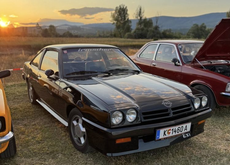Foto: Opel oldschool club Hercegovina