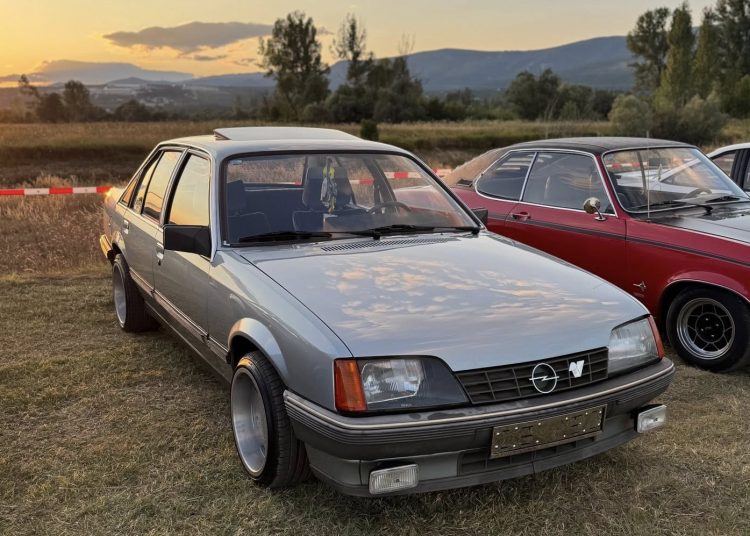 Foto: Opel oldschool club Hercegovina