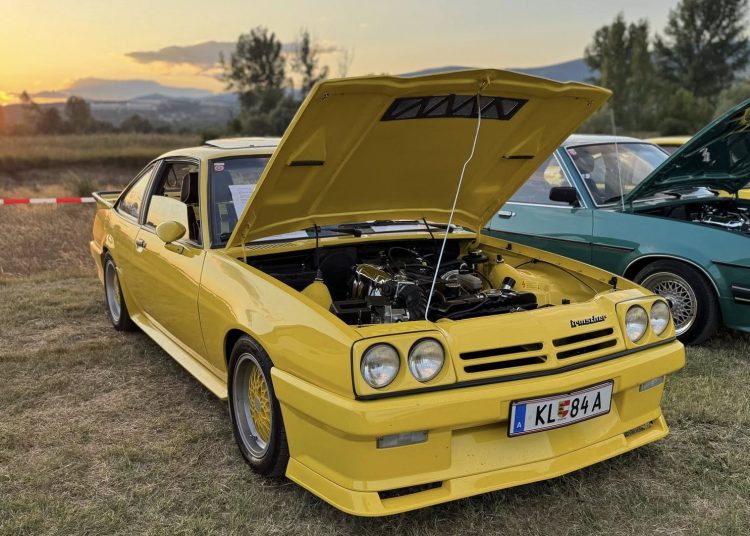 Foto: Opel oldschool club Hercegovina