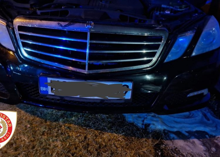 Mostar: Drugu noć zaredom izgorio automobil, ovaj put na Rudniku