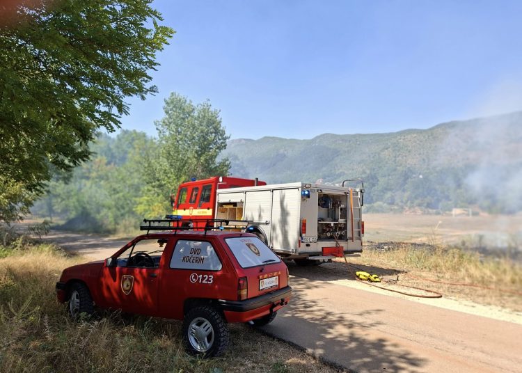 Široki Brijeg: Spriječeno širenje požara u Potkraju
