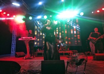 Trosatnim spektaklom Dragana Mirković oduševila i ganula Mostar