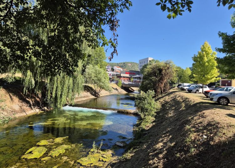 Široki Brijeg: Nastavljeno čišćenje korita rijeke Lištice