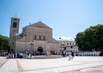 Tomislavgrad: Proslavljena 1100. obljetnica Hrvatskog Kraljevstva