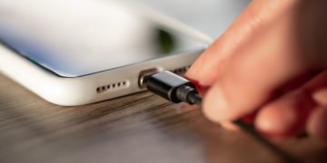 Hoćemo li ikada dobiti mobitel koji traje tjedan dana bez punjenja?