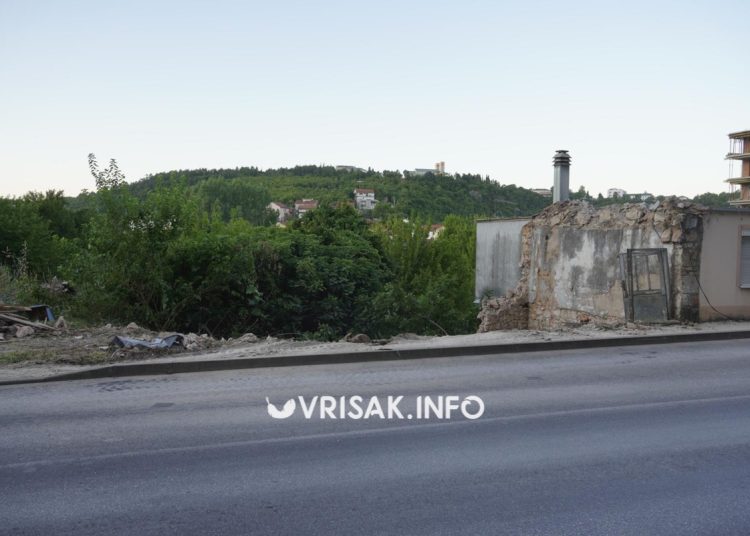 Široki Brijeg: Jutros srušen dio “Soptinih kuća”
