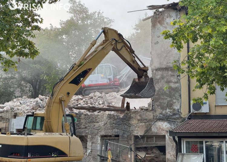 U središtu Širokog Brijega srušena “Penavića kuća”