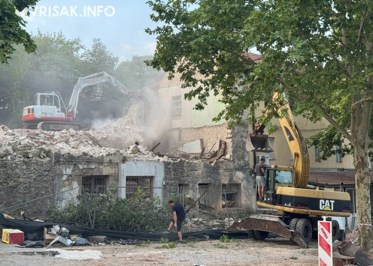 U središtu Širokog Brijega srušena “Penavića kuća”