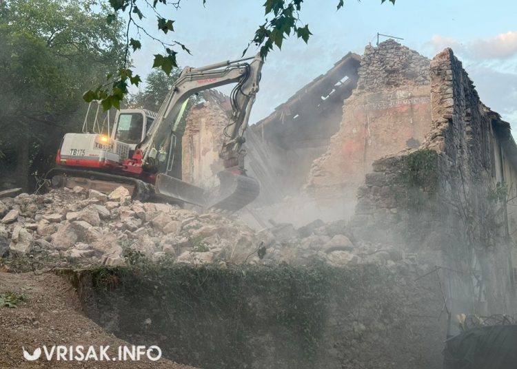 U središtu Širokog Brijega srušena “Penavića kuća”