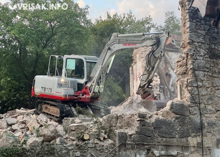 U središtu Širokog Brijega srušena “Penavića kuća”