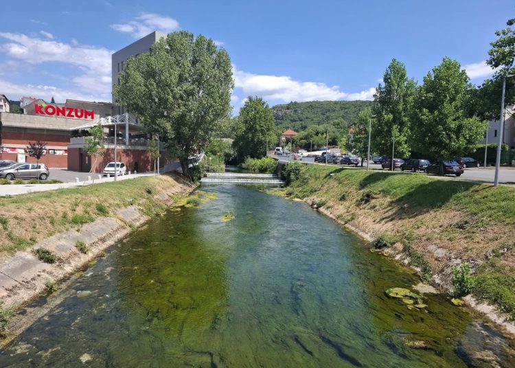 Široki Brijeg: Započelo čišćenje korita rijeke Lištice