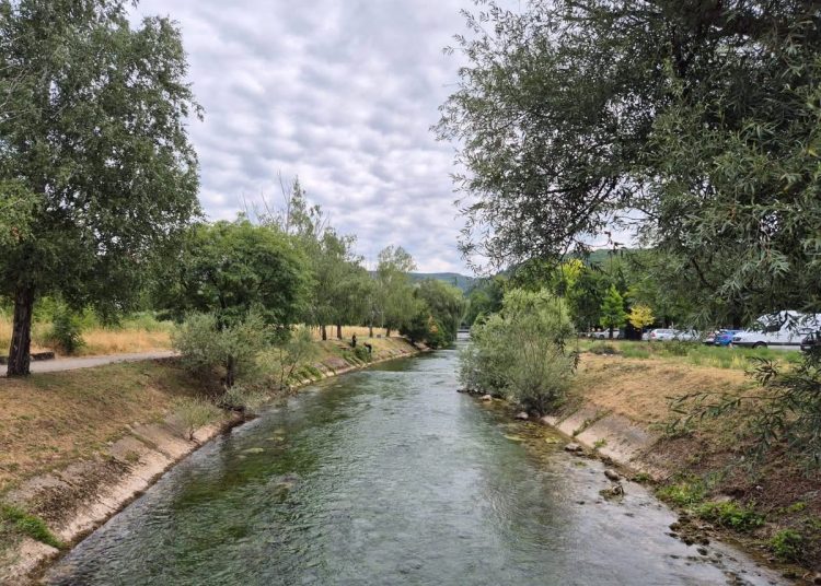Široki Brijeg: Započelo čišćenje korita rijeke Lištice