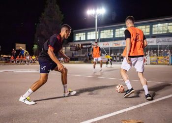 Remi Buhova i Desne Obale, Izbično glatko protiv Trna, Ljubotići svladali Dužice