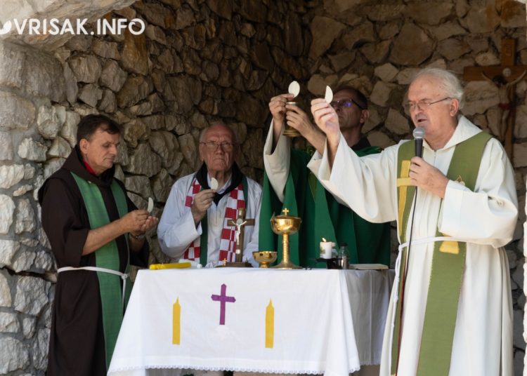 Stoljetna tradicija na Bilima: Vjera, zajedništvo i slavlje u srcu Hercegovine
