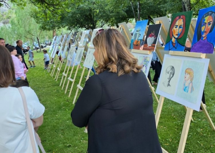 Široki Brijeg: Izložba u Borku okupila 44 umjetnika, uskoro novi ciklus tečaja