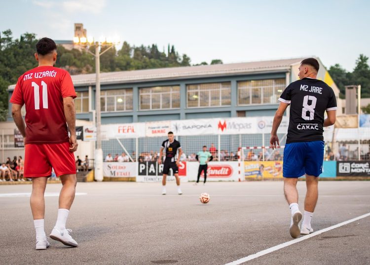 Remi Ciglane Gradac i Dobrkovića, Jare slavile protiv Uzarića, Privalj protiv DPGD
