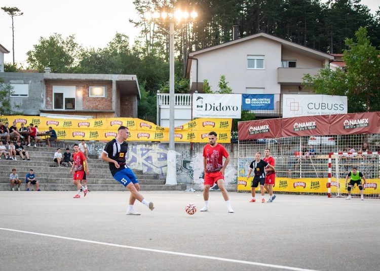 Remi Ciglane Gradac i Dobrkovića, Jare slavile protiv Uzarića, Privalj protiv DPGD