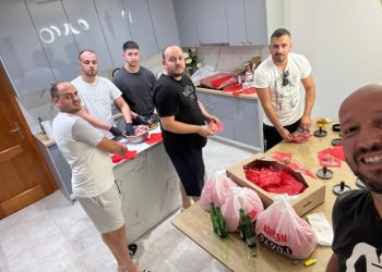 Pogledajte kako se muškarci iz Mokrog snalaze u kuhinji