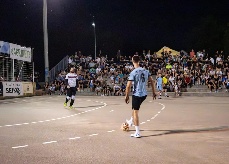 Remi Ciglane Gradac i Dobrkovića, Jare slavile protiv Uzarića, Privalj protiv DPGD