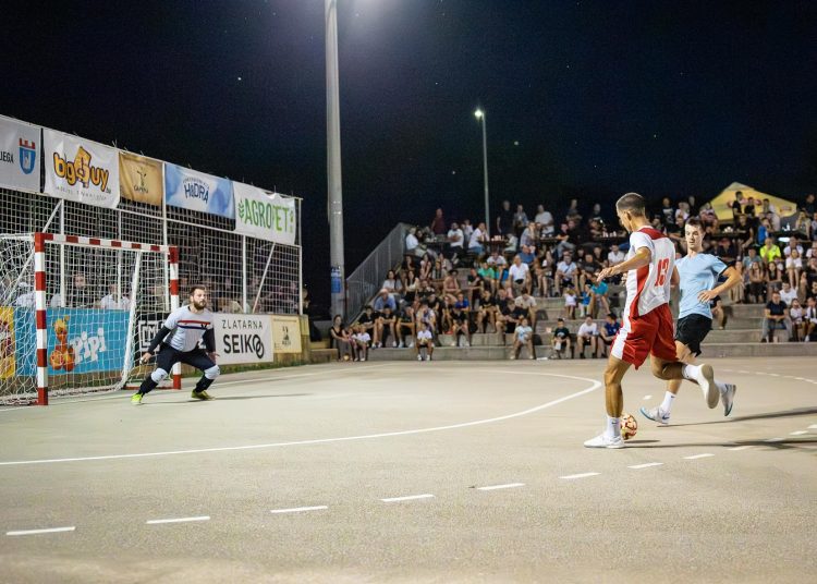 Remi Ciglane Gradac i Dobrkovića, Jare slavile protiv Uzarića, Privalj protiv DPGD