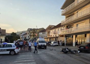Prometna nezgoda u Grudama: Motociklist teško ozlijeđen, vozač napustio mjesto nezgode