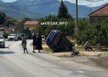 Prometna nezgoda u Ljubuškom: Vozilo završilo na boku