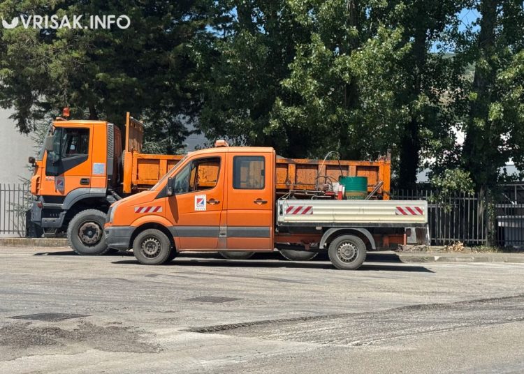 Grude na plus 40: Asfalt se topi, ali vrijedni radnici ne staju