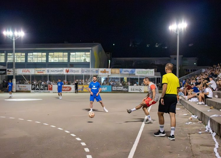 Remi Ciglane Gradac i Dobrkovića, Jare slavile protiv Uzarića, Privalj protiv DPGD