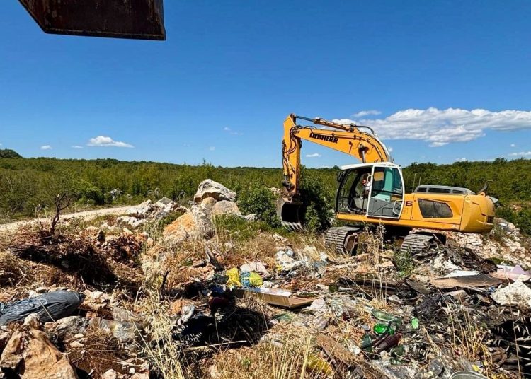 Široki Brijeg: Sanacija divlje deponije u Buhovu