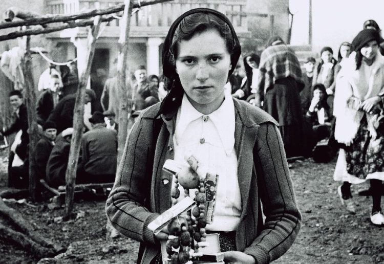 Slatkiši kao krizmeni dar u Širokom Brijegu 1943. godine