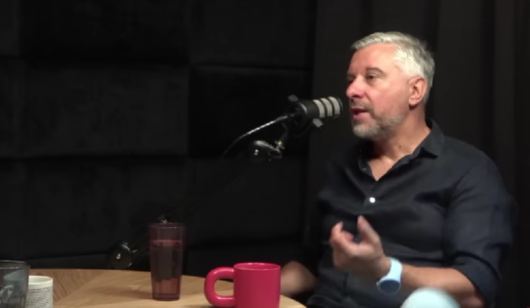 Zašto i dalje slušamo “Za dom spremni”? Klasić krivnju vidi u Tuđmanovoj politici