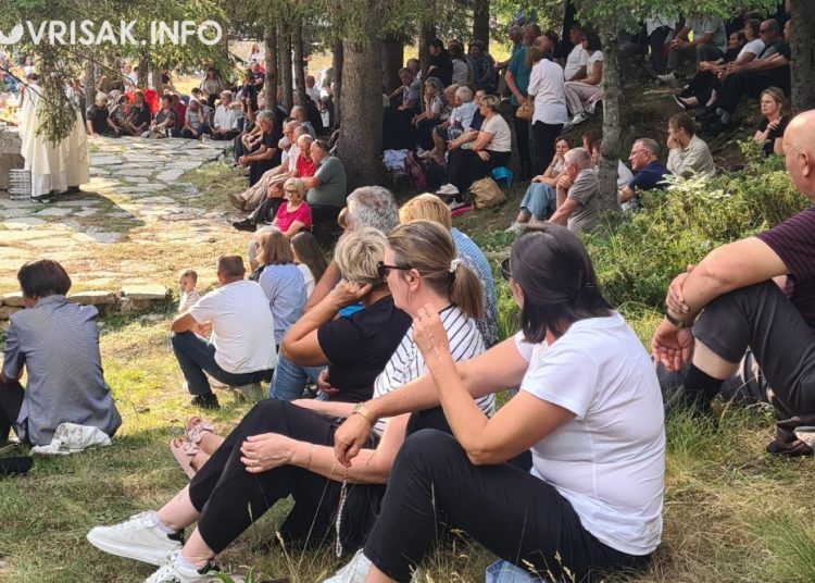 Uočnica Divinog dana na Kedžari okupila brojne vjernike