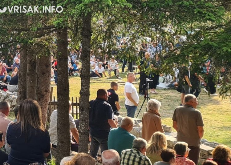 Uočnica Divinog dana na Kedžari okupila brojne vjernike