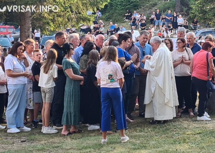 Uočnica Divinog dana na Kedžari okupila brojne vjernike