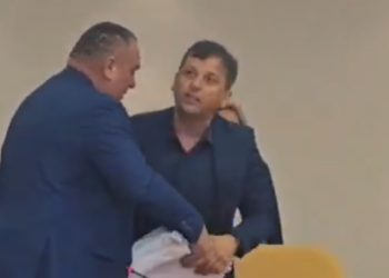 (VIDEO) Vukanović vrijeđao Stevandića: ”Majmune debeli, svinjo jedna”