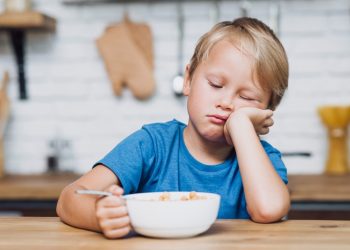 Zašto djeca ljeti jedu manje, pedijatar otkriva kada se trebate zabrinuti