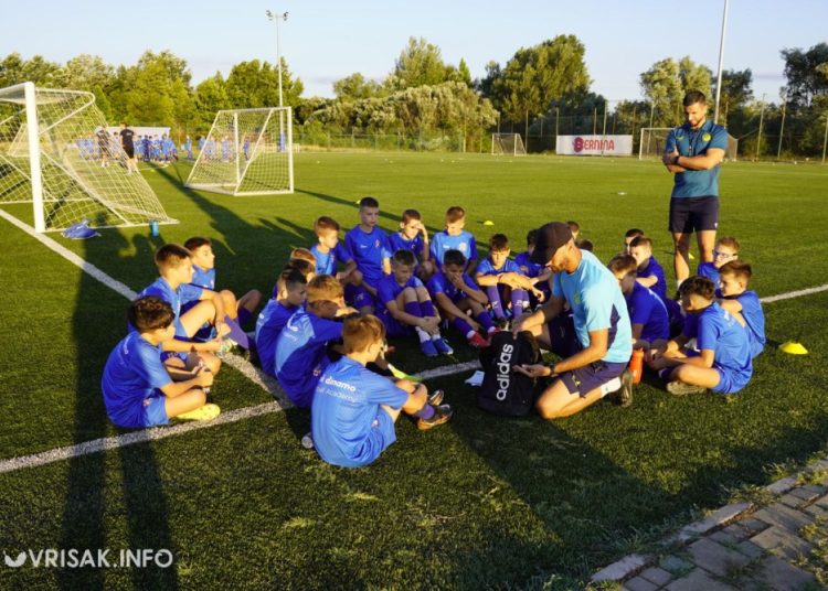 U Širokom Brijegu završen nogometni kamp GNK Dinama