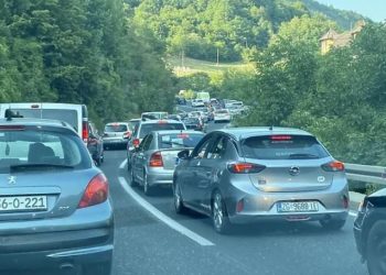 Gužve na M-17 i graničnim prijelazima, preporučuju se alternativni pravci