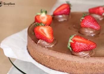 Čokoladna torta bez glutena: Bogata, kremasta i osvježavajuća