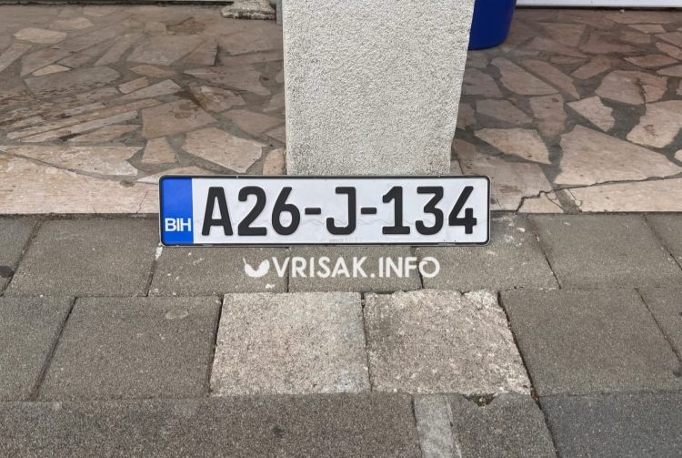 Pronađena registarska oznaka na Puringaju