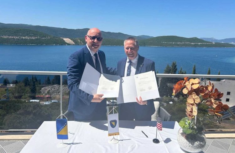 Neum dobiva obnovljeno pristanište uz podršku SAD-a: Fokus na sigurnost i suradnju
