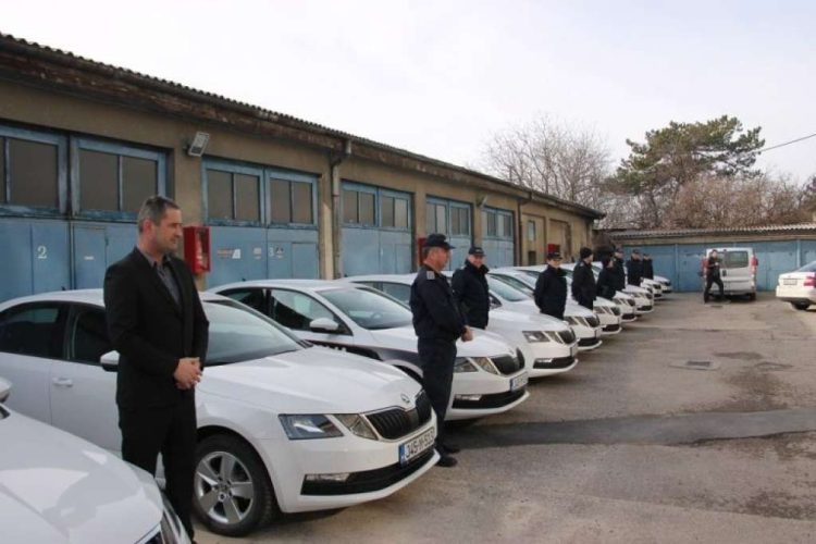 MUP HBŽ u Livnu prodaje više automobila te pauk vozilo, evo početnih cijena