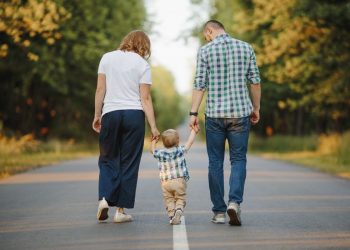 Dva ključna roditeljska alata: Kako empatijom i vođenjem graditi emocionalno snažno dijete