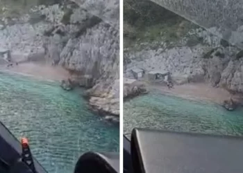 Skok s litice na Jadranu završio ozljedama: Helikopter sletio na plažu i spasio mladića