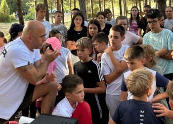 Učenje snalaženja bez tehnologije: Djeca na kampu Zelenkapica savladala radiogoniometriju