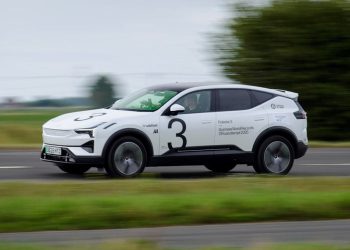 Električni SUV prešao 935 km bez punjenja i oborio svjetski rekord