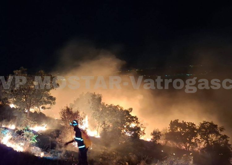 Požar izbio na brdu Planinica iznad Mostara