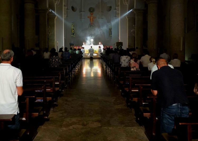 Široki Brijeg: Održano cjelonoćno klanjanje Presvetom Oltarskom Sakramentu